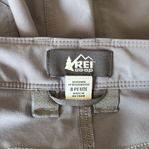 REI Sahara Pants Size 8P Convertible Roll Up Stretch Cargo Hiking Trail Climb‎ - Picture 11 of 16